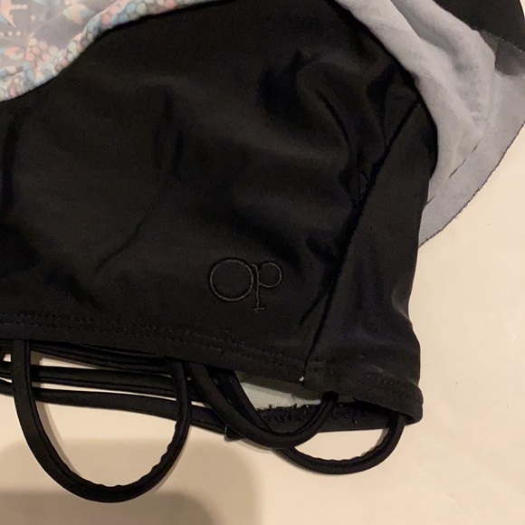 OP Flounce bikini top - Picture 4 of 5